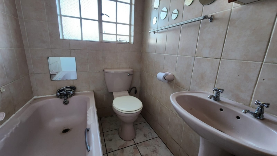 To Let 1 Bedroom Property for Rent in Die Bult North West